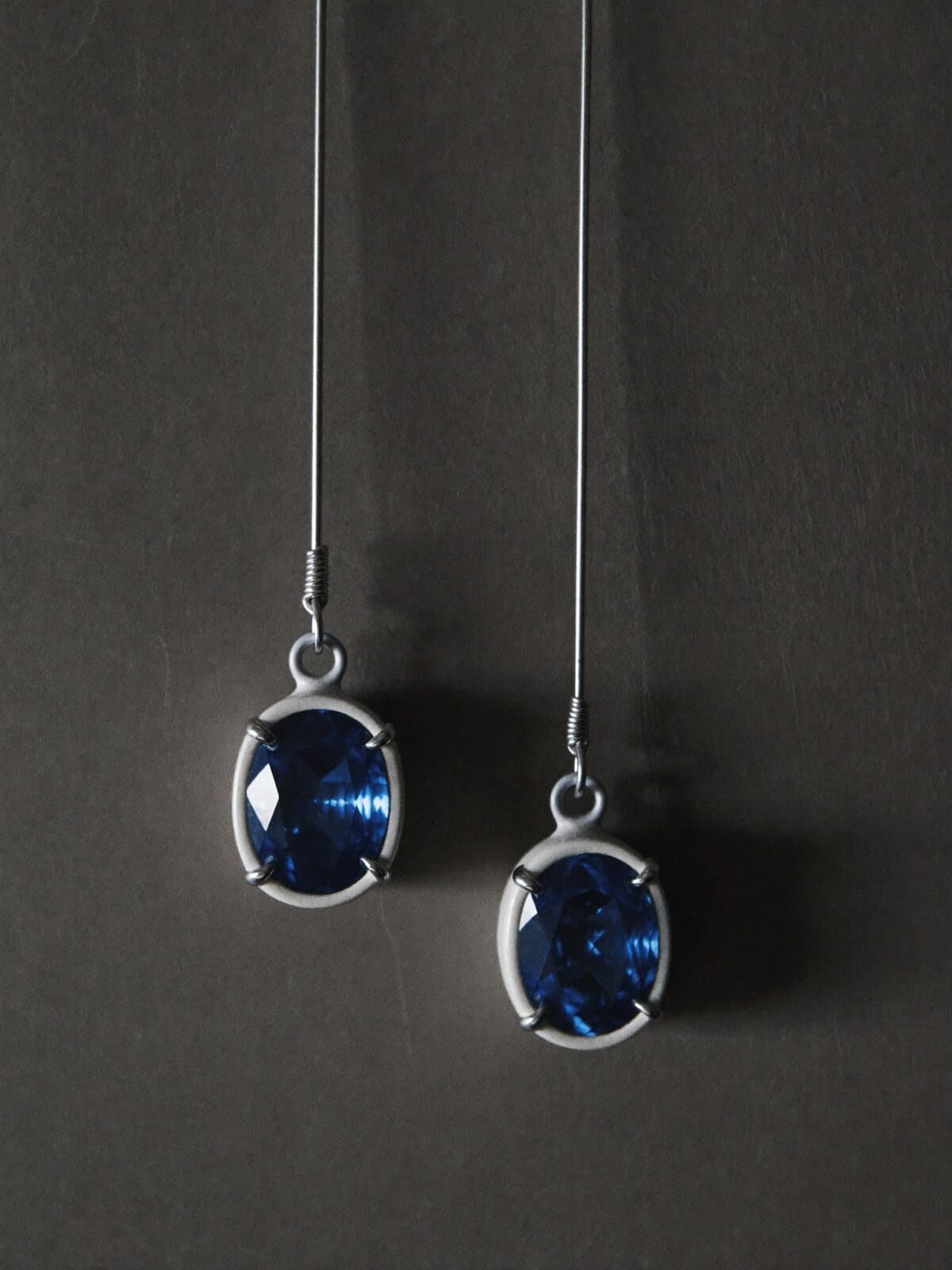 Sarob earrings, Ceylon sapphires in white gold